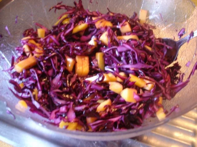 Gefülltes Hähnchenbrustfilet mit Möhren-Sellerie-Kartoffelstampf und Rotkohlsalat - Rezept - Bild Nr. 15