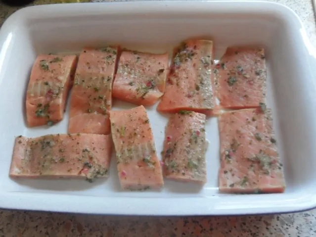 Überbackene Tomaten-Wildlachsfilets unter einer Parmesankruste - Rezept - Bild Nr. 7