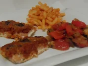 Überbackene Tomaten-Wildlachsfilets unter einer Parmesankruste - Rezept