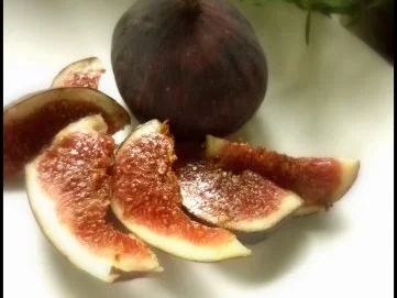 Tortellini mit Ziegenfrischkäse-Füllung und Feigen-Tomaten-Ragout - Rezept - Bild Nr. 5