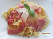 Tagliatelle mit Parma-Pfeffer-Butter - Rezept