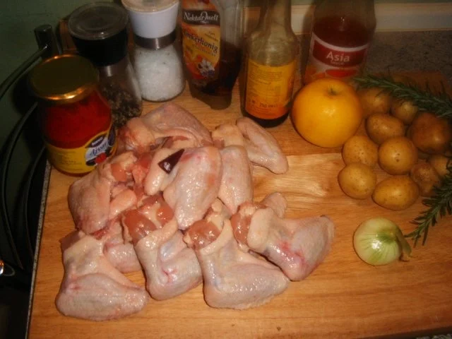 Rezept: Scharfe Hähnchenflügel Bild Nr. 2 Scharfe Hähnchenflügel - Rezept - Bild Nr. 2