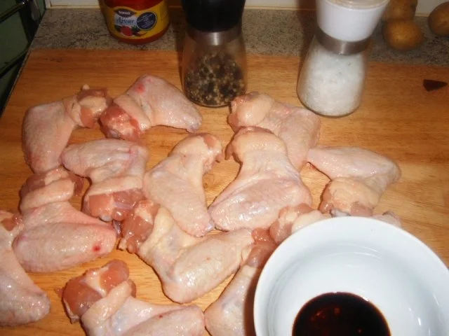 Rezept: Scharfe Hähnchenflügel Bild Nr. 3 Scharfe Hähnchenflügel - Rezept - Bild Nr. 3
