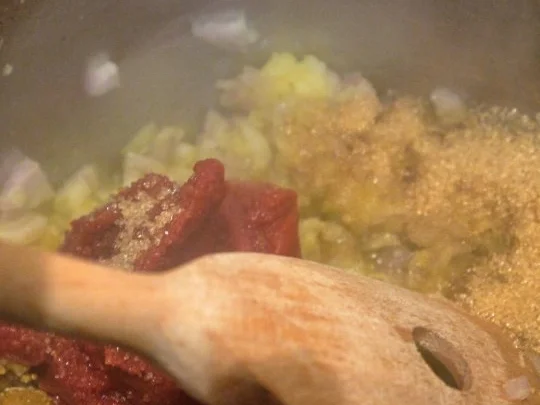 Hähnchen in fruchtiger Tomate mit Kartoffelwedges - Rezept - Bild Nr. 6