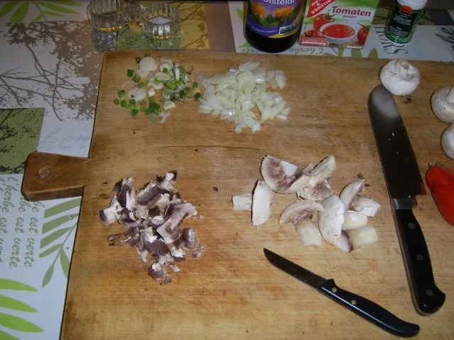 Cordonbleu mit Tomatenrisotto und Champignongemüse. - Rezept - Bild Nr. 3