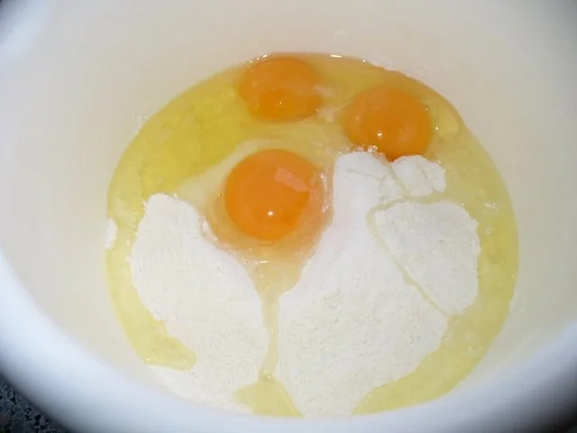 Rezept: Pflaumenkuchen/Zwetschgenkuchen Bild Nr. 3 Pflaumenkuchen/Zwetschgenkuchen - Rezept - Bild Nr. 3