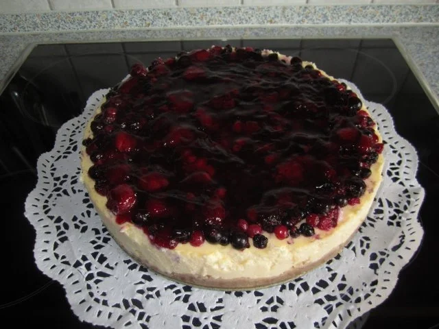 Rezept: New York Cheesecake mit gemischten Beeren Bild Nr. 4 New York Cheesecake mit gemischten Beeren - Rezept - Bild Nr. 4