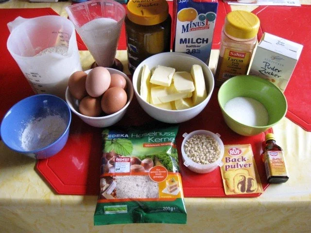 Rezept: Gugelhupf Vanille - Nuss mit Zimtglasur Bild Nr. 2 Gugelhupf Vanille - Nuss mit Zimtglasur - Rezept - Bild Nr. 2