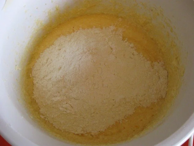 Rezept: Gugelhupf Vanille - Nuss mit Zimtglasur Bild Nr. 5 Gugelhupf Vanille - Nuss mit Zimtglasur - Rezept - Bild Nr. 5