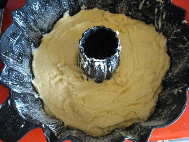 Rezept: Gugelhupf Vanille - Nuss mit Zimtglasur Bild Nr. 10 Gugelhupf Vanille - Nuss mit Zimtglasur - Rezept - Bild Nr. 10