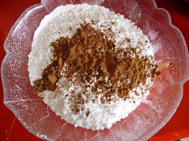 Rezept: Gugelhupf Vanille - Nuss mit Zimtglasur Bild Nr. 16 Gugelhupf Vanille - Nuss mit Zimtglasur - Rezept - Bild Nr. 16