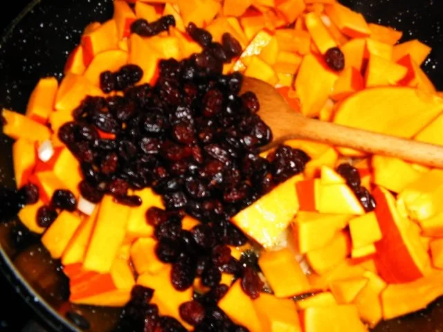 Rezept: Hähnchen mit Kürbisfüllung Bild Nr. 6 Hähnchen mit Kürbisfüllung - Rezept - Bild Nr. 6