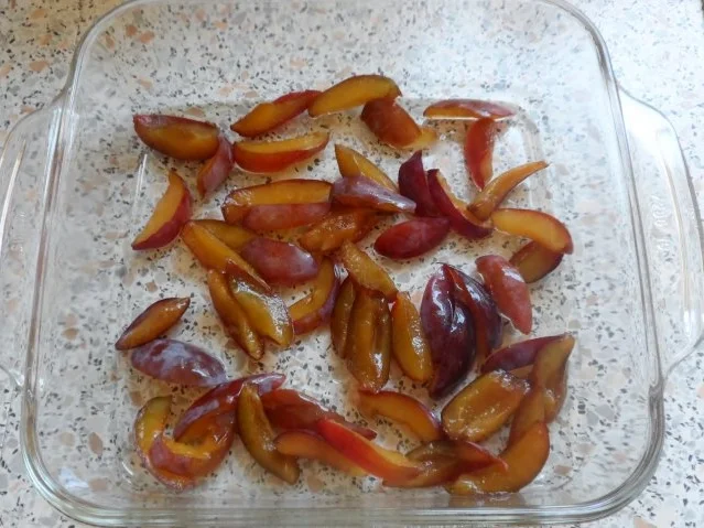 Dessert: Birnen-Zwetschgen-Crumble mit Cranberries und Chilischokolade - Rezept - Bild Nr. 4