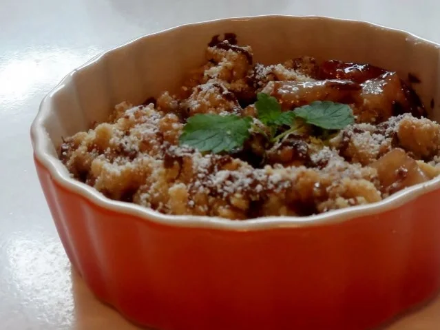 Dessert: Birnen-Zwetschgen-Crumble mit Cranberries und Chilischokolade - Rezept - Bild Nr. 16