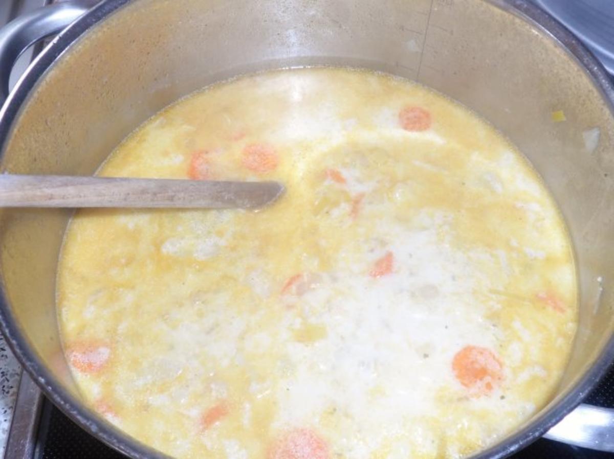 Suppen: Pikante Blumenkohl-Creme-Suppe mit Karotten und Cabanossi - Rezept - Bild Nr. 7