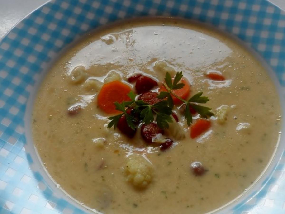 Suppen: Pikante Blumenkohl-Creme-Suppe mit Karotten und Cabanossi - Rezept - Bild Nr. 9