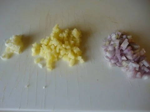 Rezept: Exotische Süßkartoffelsuppe Bild Nr. 3 Exotische Süßkartoffelsuppe - Rezept - Bild Nr. 3