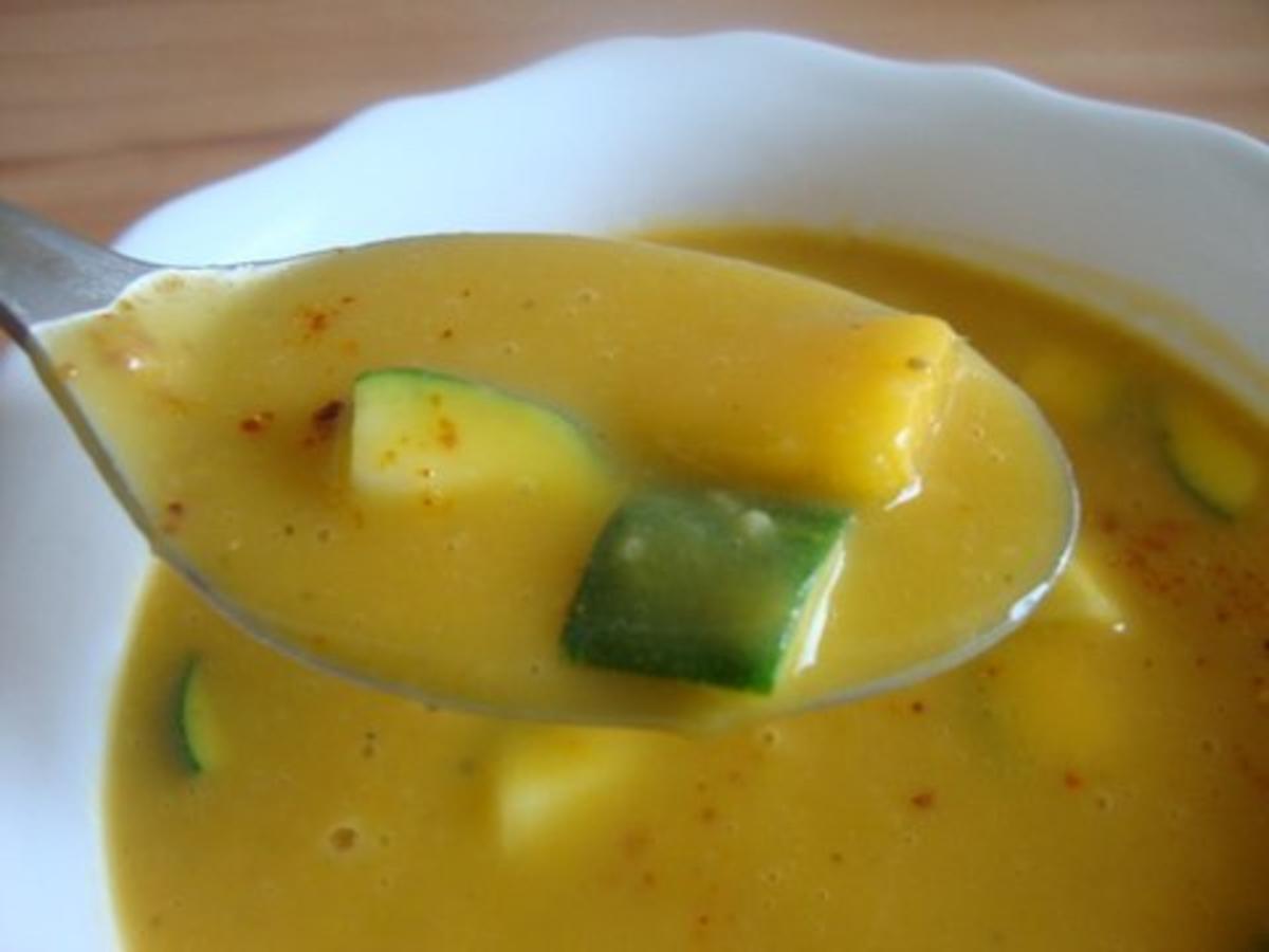 Exotische Süßkartoffelsuppe - Rezept mit Bild - kochbar.de