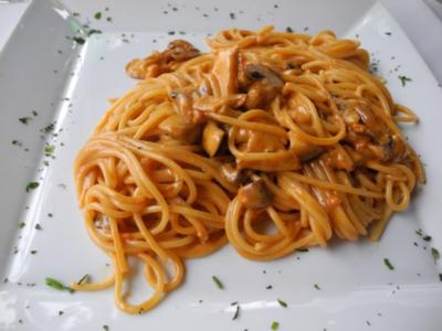 Rezept: Spaghetti an Steinpilzragout Spaghetti an Steinpilzragout - Rezept