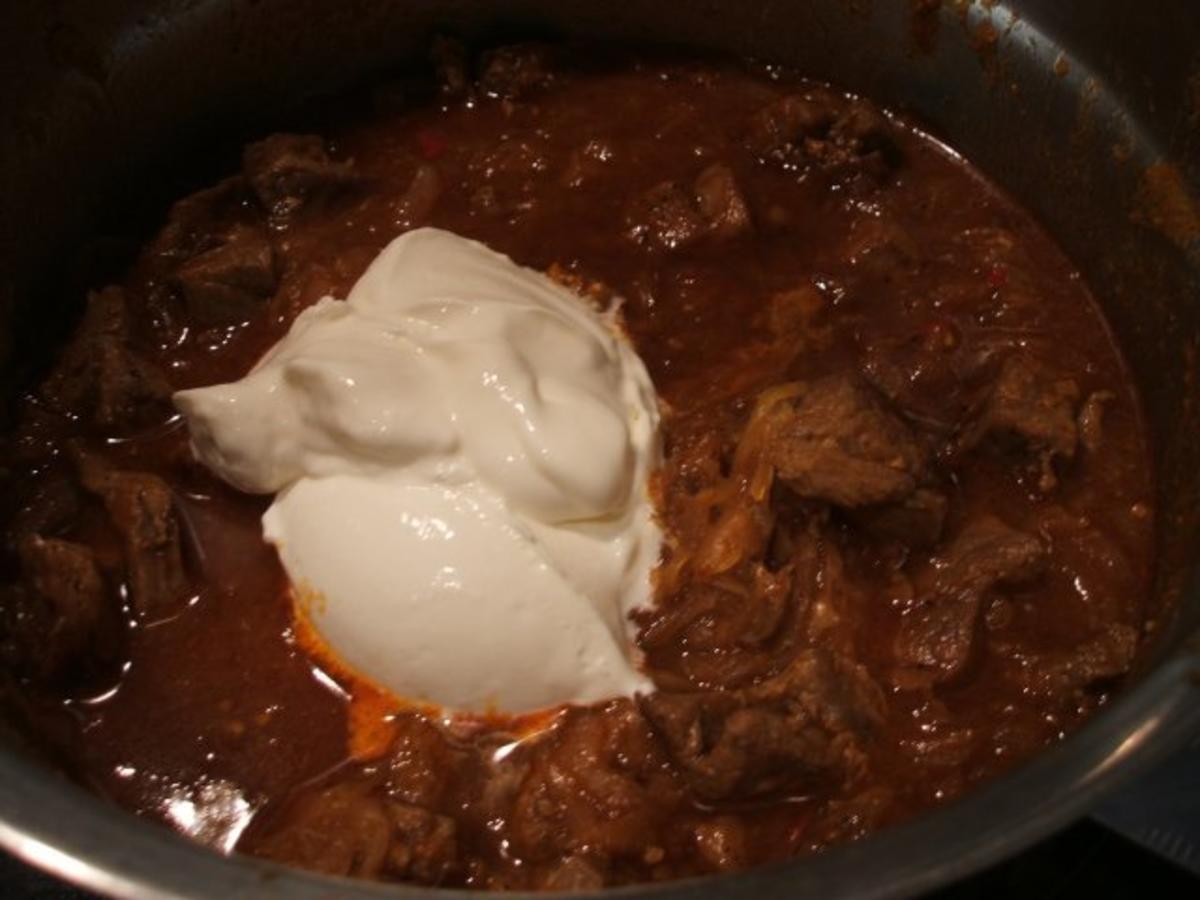 Fleisch: Szegediner Gulasch mit Böhmischen Knödeln - Rezept - Bild Nr. 8