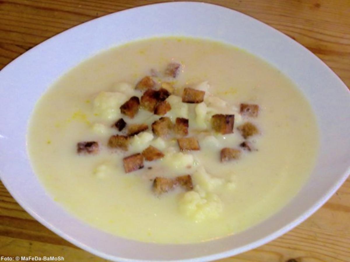 Blumenkohlsuppe mit Croutons - Rezept