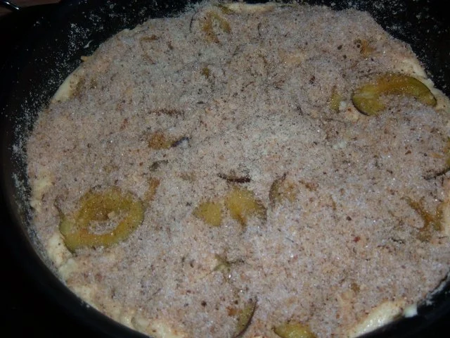 Kuchen : Zwetschgen mit Haselnusszudecke - Rezept - Bild Nr. 4