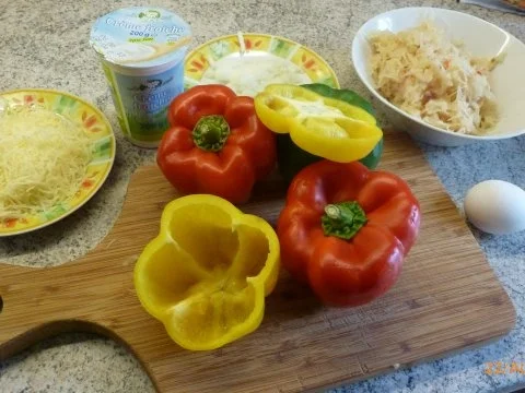 Paprika gefüllt mit Sauerkraut - Rezept