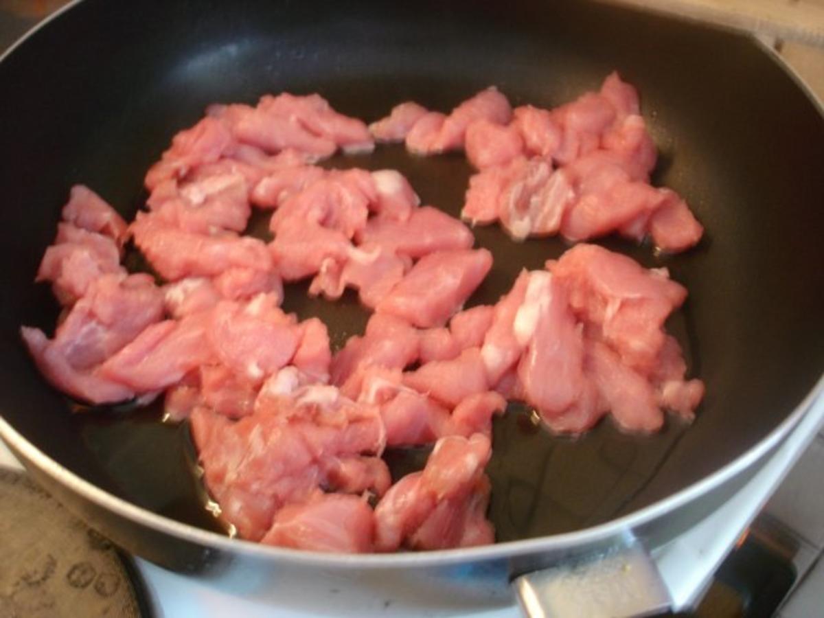 Kalbsgeschnetzeltes mit Steckrübenstampf und Buttergemüse - Rezept ...