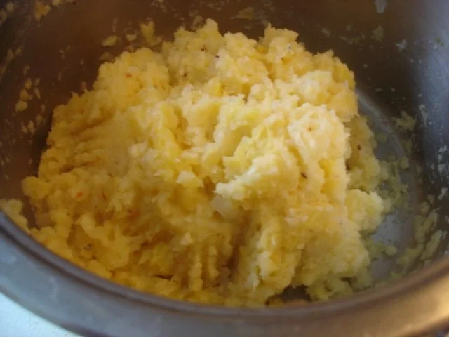 Rezept: Kalbsgeschnetzeltes mit Steckrübenstampf und Buttergemüse Bild Nr. 13 Kalbsgeschnetzeltes mit Steckrübenstampf und Buttergemüse - Rezept - Bild Nr. 13