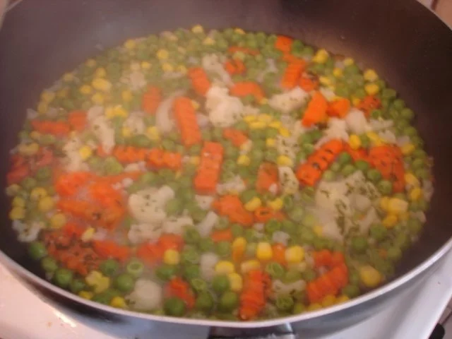 Rezept: Kalbsgeschnetzeltes mit Steckrübenstampf und Buttergemüse Bild Nr. 15 Kalbsgeschnetzeltes mit Steckrübenstampf und Buttergemüse - Rezept - Bild Nr. 15