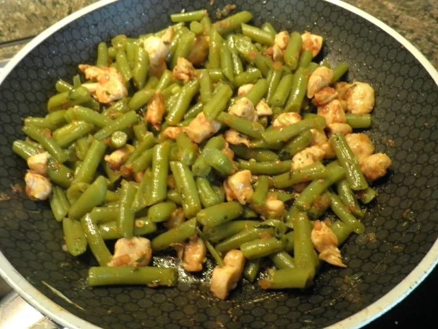 Rezept: Scharfe Bohnen - Hähnchen - Pfanne Bild Nr. 4 Scharfe Bohnen - Hähnchen - Pfanne - Rezept - Bild Nr. 4