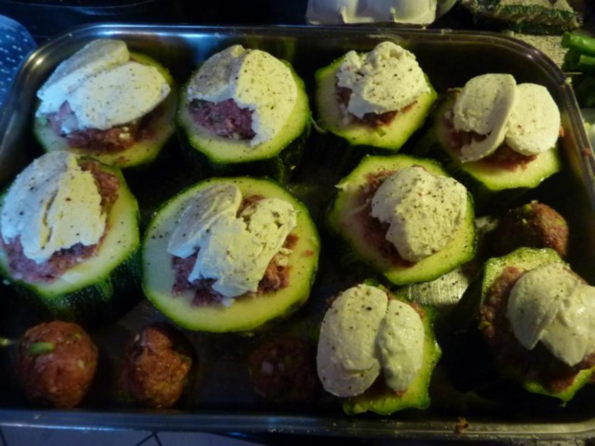 FL/Rind/ Schwein: Zucchini gefüllt - Rezept - Bild Nr. 9