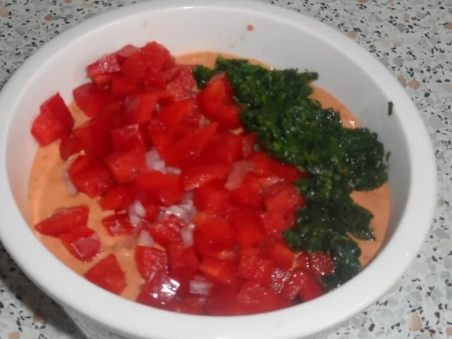 Kartoffel-Parmesan-Plätzchen mit feurigem Paprika-Tomaten-Dip - Rezept - Bild Nr. 5