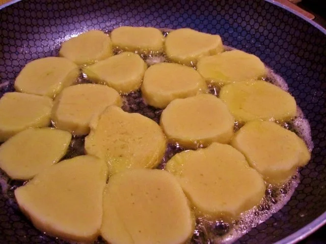 "Bratklößel" von übrig gebliebenen schlesischen Klößen ... - Rezept - Bild Nr. 3