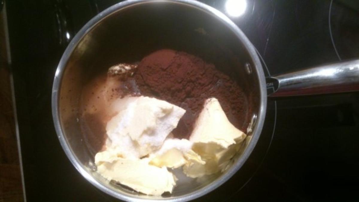 Saftiger Schokoladen Kuchen - Rezept