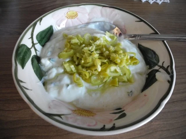 Schwein : Gyros mit Tzatziki an Kartoffel-Schupfnudel-Pfanne - Rezept - Bild Nr. 4