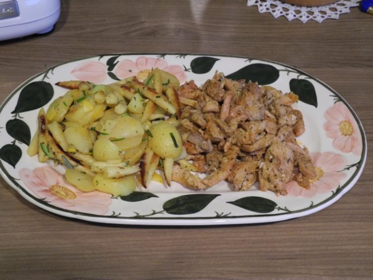 Schwein : Gyros mit Tzatziki an Kartoffel-Schupfnudel-Pfanne - Rezept - Bild Nr. 12