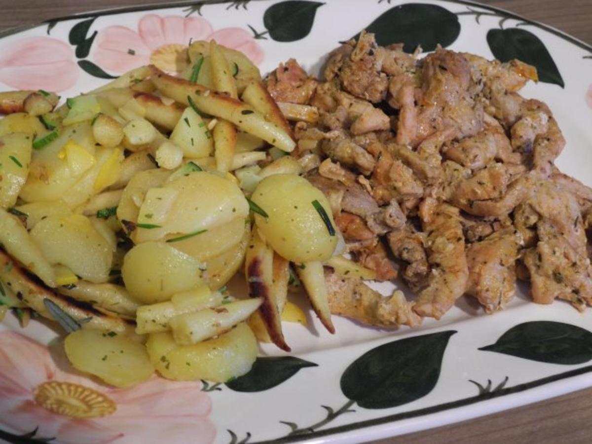 Schwein : Gyros mit Tzatziki an Kartoffel-Schupfnudel-Pfanne - Rezept