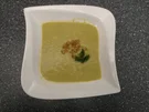 Grüne Spargelcremesuppe mit Krabben - Rezept