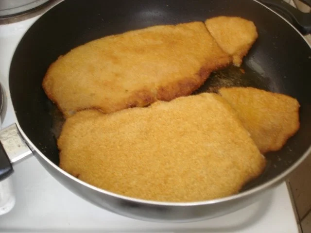 Riesen Wiesn-Schnitzel mit grünen Bohnen und Kohlrabi-Kartoffelstampf - Rezept - Bild Nr. 3