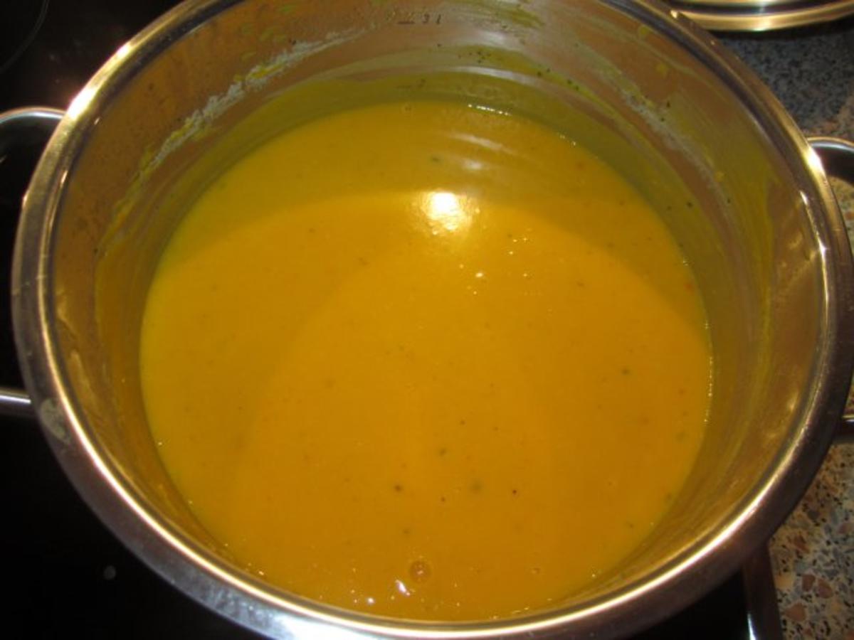 Kürbis-Kokos-Suppe mit Chili - Rezept - Bild Nr. 3