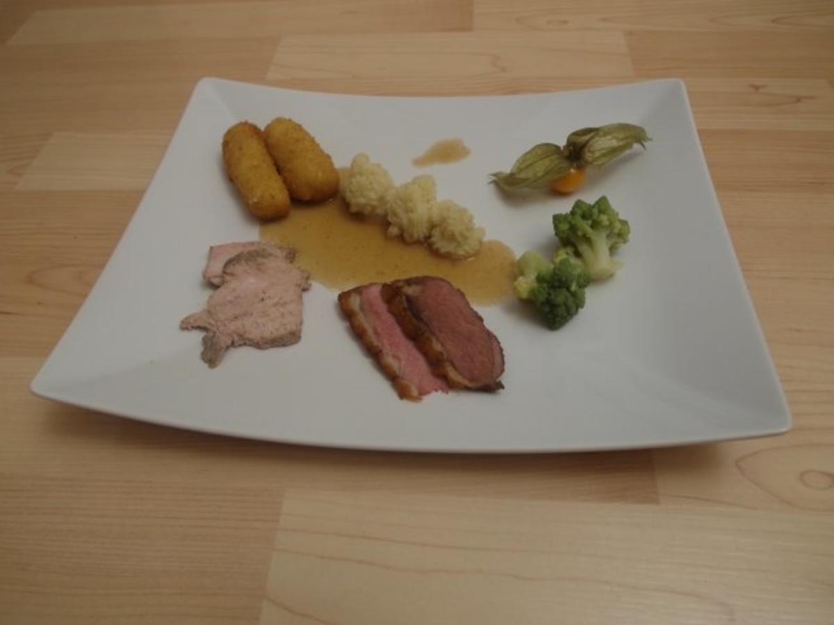 Ente und Fasan gebraten an Romanescoröschen, angerichtet an Kartoffeln
und Kroketten - Rezept von Das perfekte Dinner