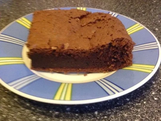 Schoko-kaffee-Kuchen mit Vanillesahne - Rezept