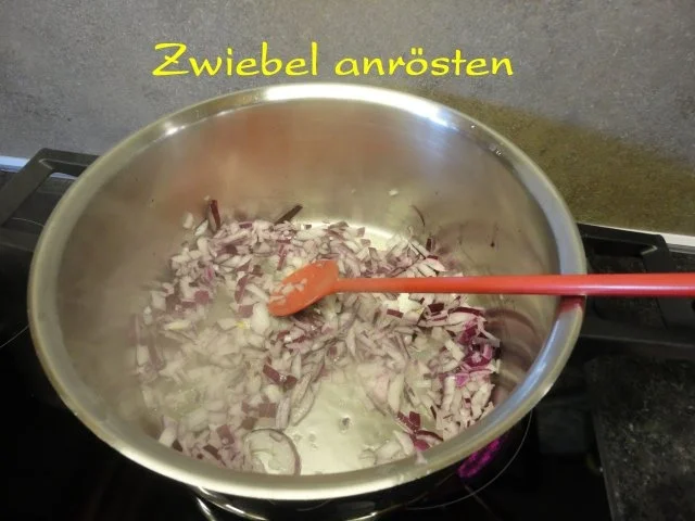 Rezept: Orientalische Kürbis Creme Suppe Bild Nr. 7 Orientalische Kürbis Creme Suppe - Rezept - Bild Nr. 7