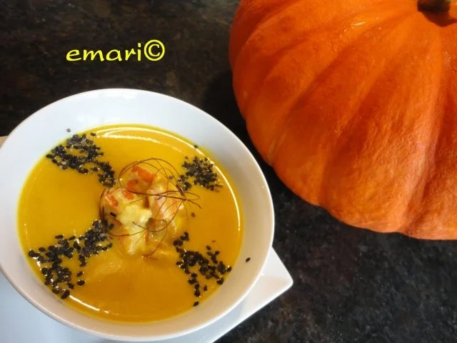 Rezept: Orientalische Kürbis Creme Suppe Orientalische Kürbis Creme Suppe - Rezept