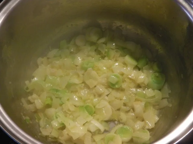 Erikas Miesmuscheln in "dicker" Weißweinsoße (Sydvestjyske Blåmuslinger deluxe) - Rezept - Bild Nr. 6