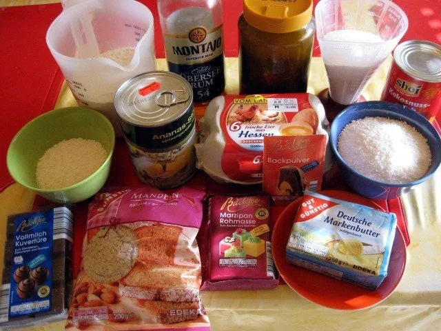 Rezept: Gugelhupf mit Ananas - Marzipan und Kokosflocken Bild Nr. 2 Gugelhupf mit Ananas - Marzipan und Kokosflocken - Rezept - Bild Nr. 2