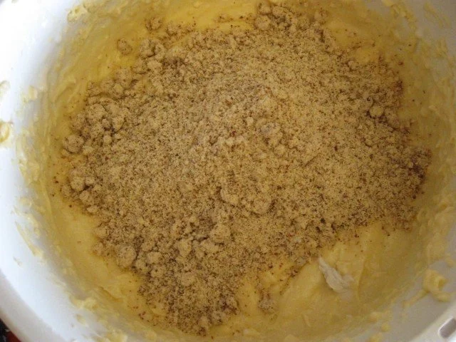 Rezept: Gugelhupf mit Ananas - Marzipan und Kokosflocken Bild Nr. 8 Gugelhupf mit Ananas - Marzipan und Kokosflocken - Rezept - Bild Nr. 8