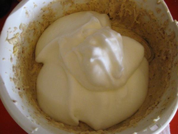 Gugelhupf mit Ananas Marzipan und Kokosflocken - einfach - von manschie Gugelhupf mit Ananas Marzipan und Kokosflocken - einfach - von manschie