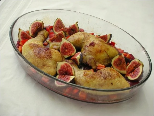 Gebackene Hühnerkeulen mit Gemüse, Portwein und Feigen - Rezept - Bild Nr. 7